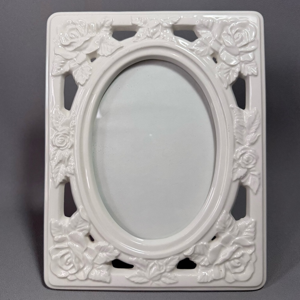 White Floral 5x7 Ceramic Picture Frame NWOT